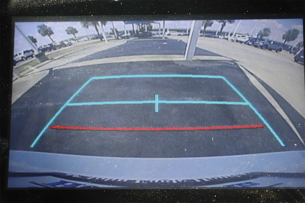 Thumbnail: 2022 Toyota Camry - 27