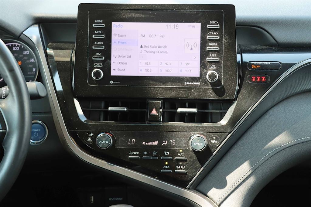 Thumbnail: 2022 Toyota Camry - 15