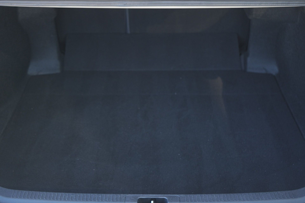 Thumbnail: 2020 Toyota Camry - 17