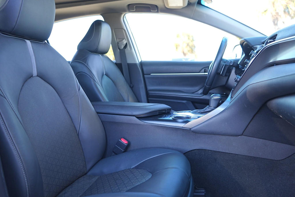 Thumbnail: 2020 Toyota Camry - 11