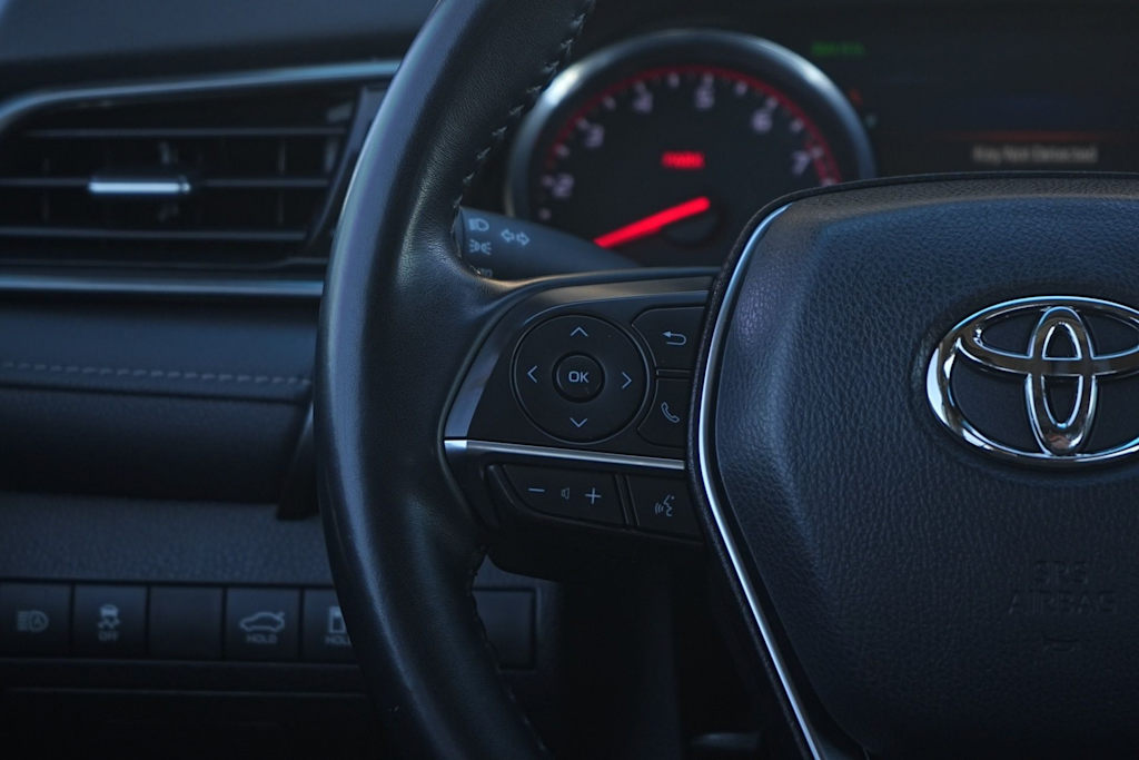 Thumbnail: 2020 Toyota Camry - 23