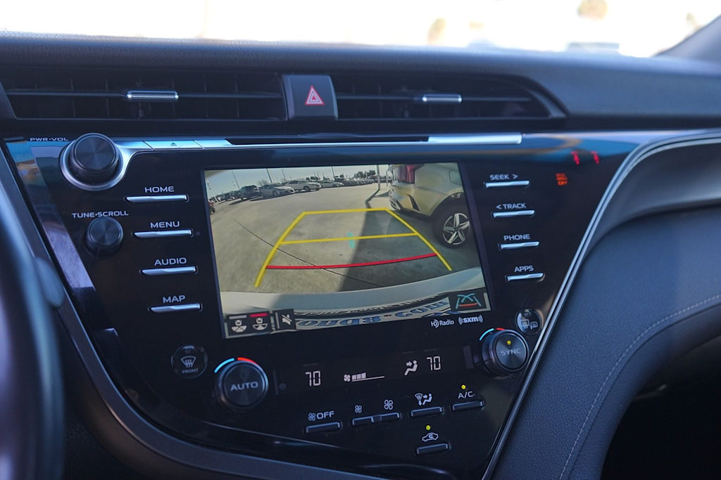 Thumbnail: 2020 Toyota Camry - 25