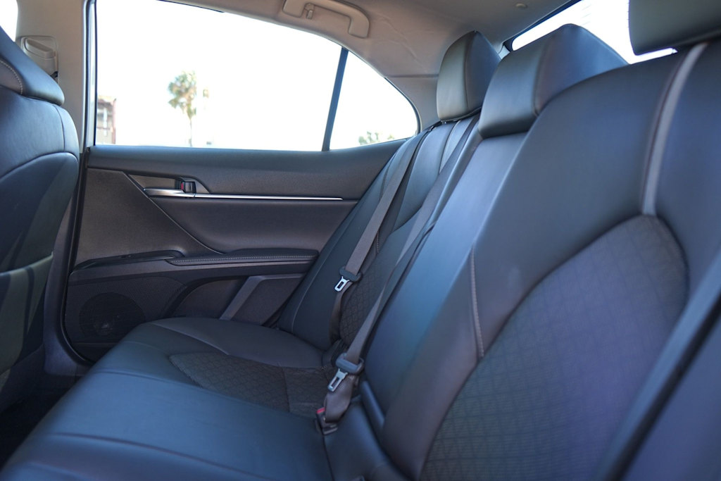 Thumbnail: 2020 Toyota Camry - 22