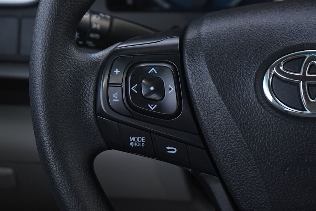 Thumbnail: 2016 Toyota Camry - 23