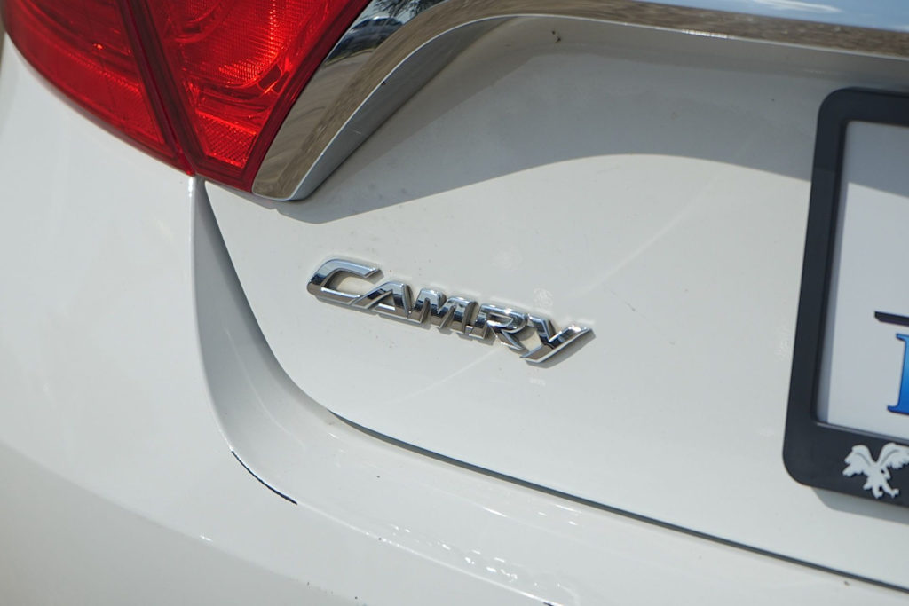 Thumbnail: 2016 Toyota Camry - 7