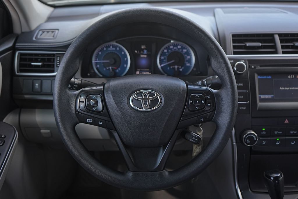 Thumbnail: 2016 Toyota Camry - 14