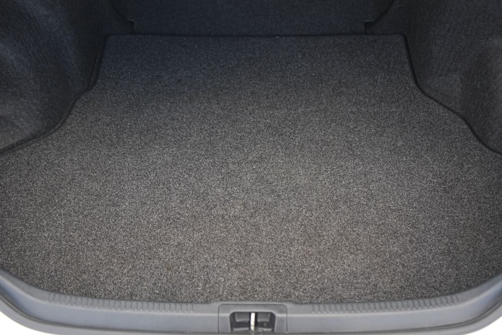 Thumbnail: 2016 Toyota Camry - 18