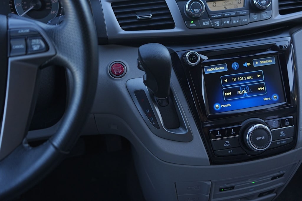 Thumbnail: 2017 Honda Odyssey - 24