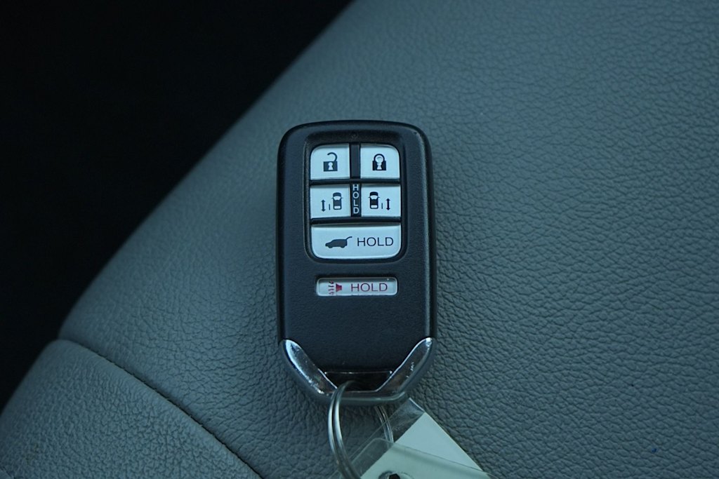 Thumbnail: 2017 Honda Odyssey - 17