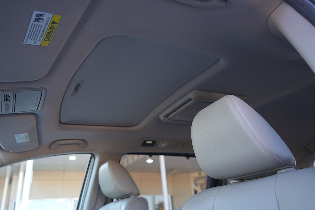 Thumbnail: 2017 Honda Odyssey - 28