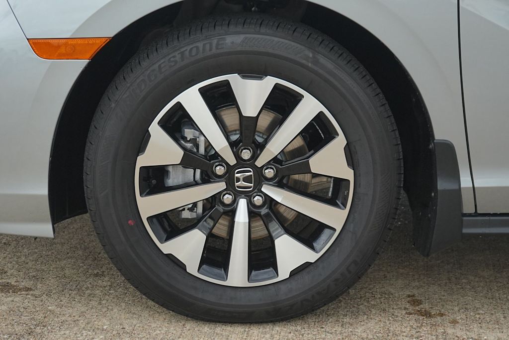 Thumbnail: 2026 Honda Odyssey - 8