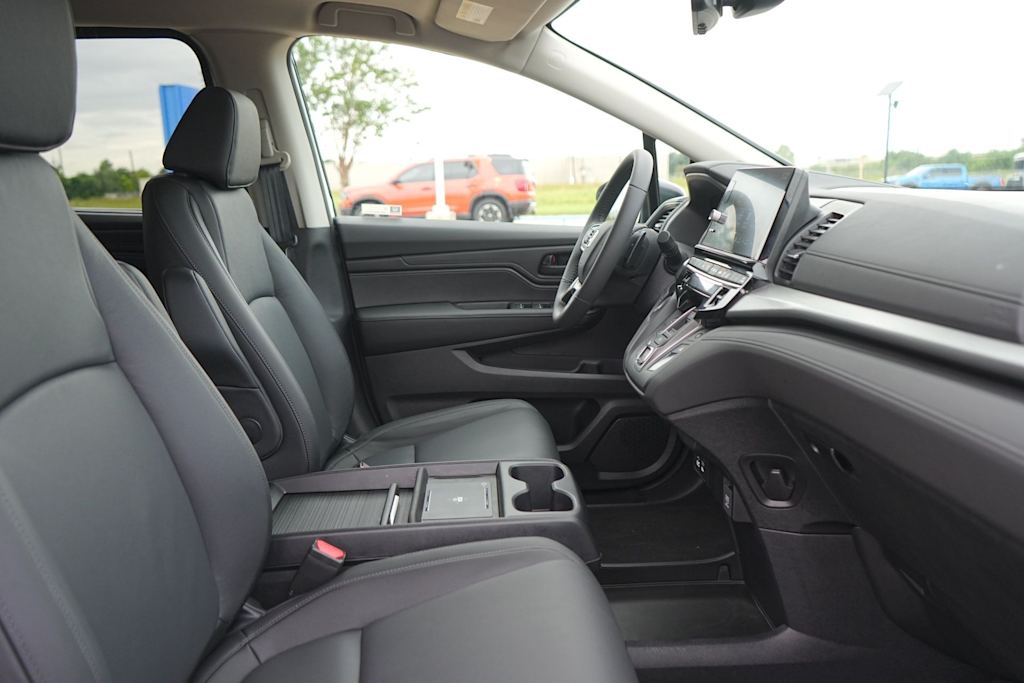 Thumbnail: 2026 Honda Odyssey - 12