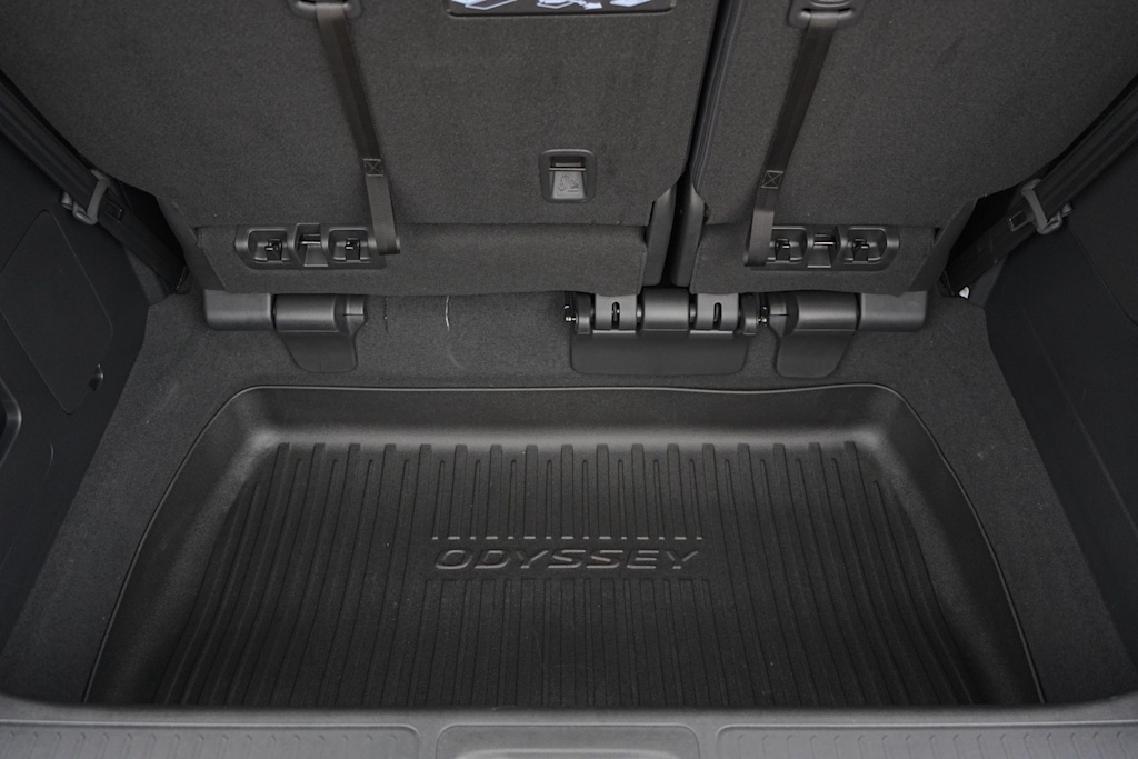 Thumbnail: 2026 Honda Odyssey - 17