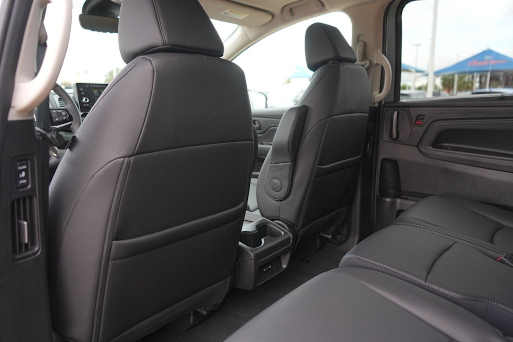 Thumbnail: 2026 Honda Odyssey - 13
