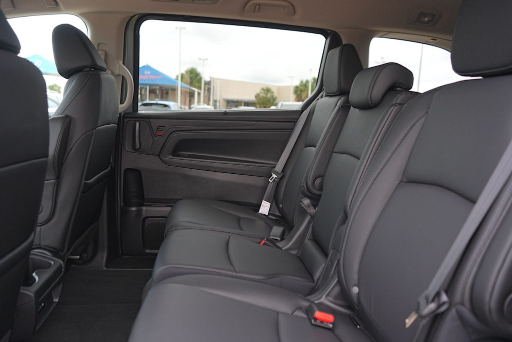 Thumbnail: 2026 Honda Odyssey - 21