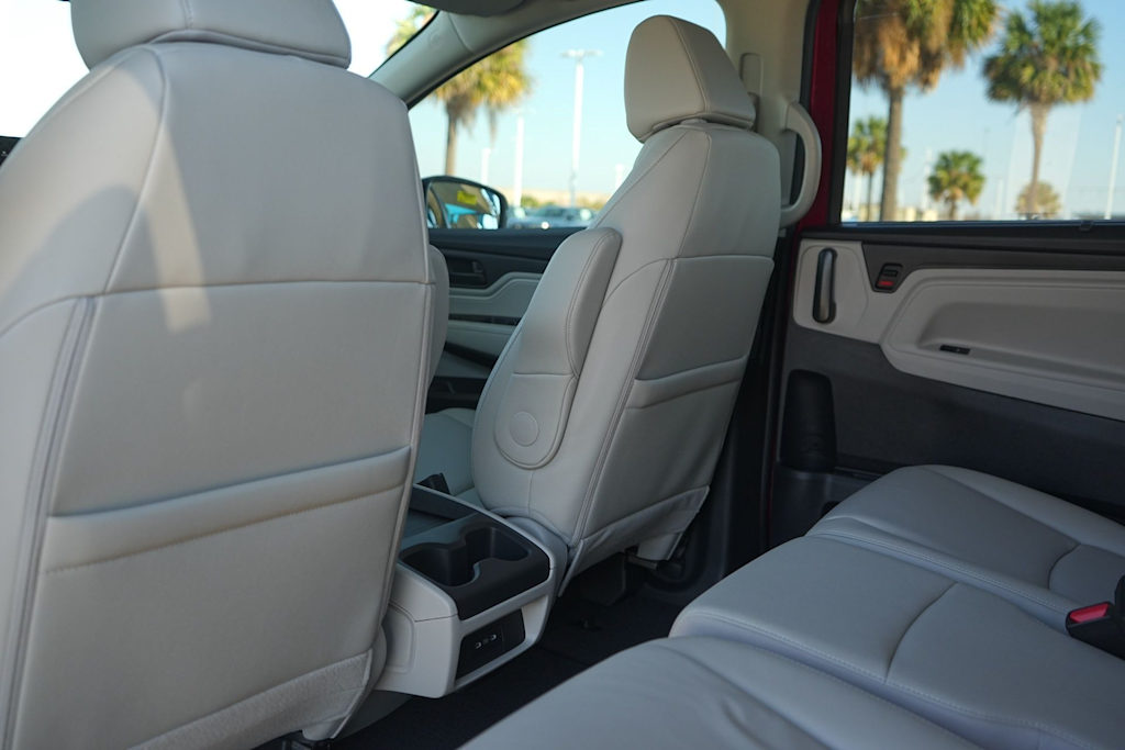 Thumbnail: 2026 Honda Odyssey - 13