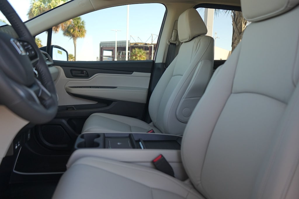 Thumbnail: 2026 Honda Odyssey - 11