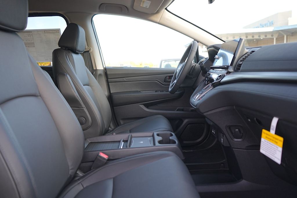 Thumbnail: 2026 Honda Odyssey - 12