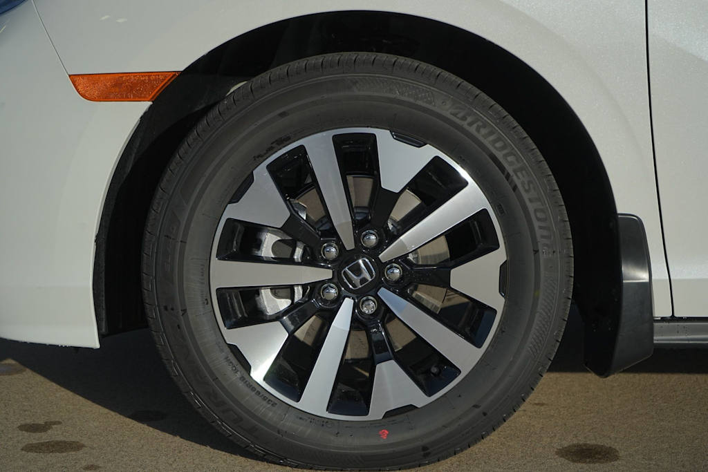 Thumbnail: 2026 Honda Odyssey - 8