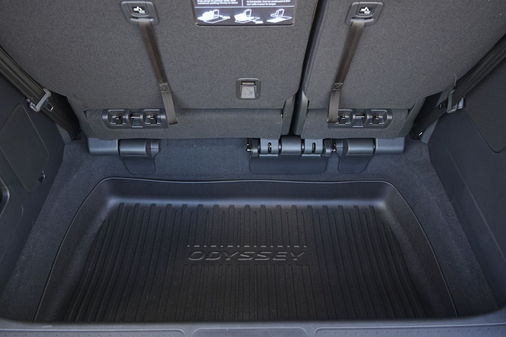 Thumbnail: 2026 Honda Odyssey - 21