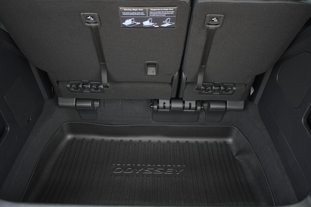 Thumbnail: 2026 Honda Odyssey - 21