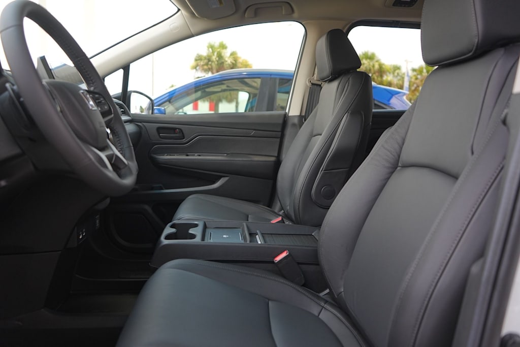 Thumbnail: 2026 Honda Odyssey - 11
