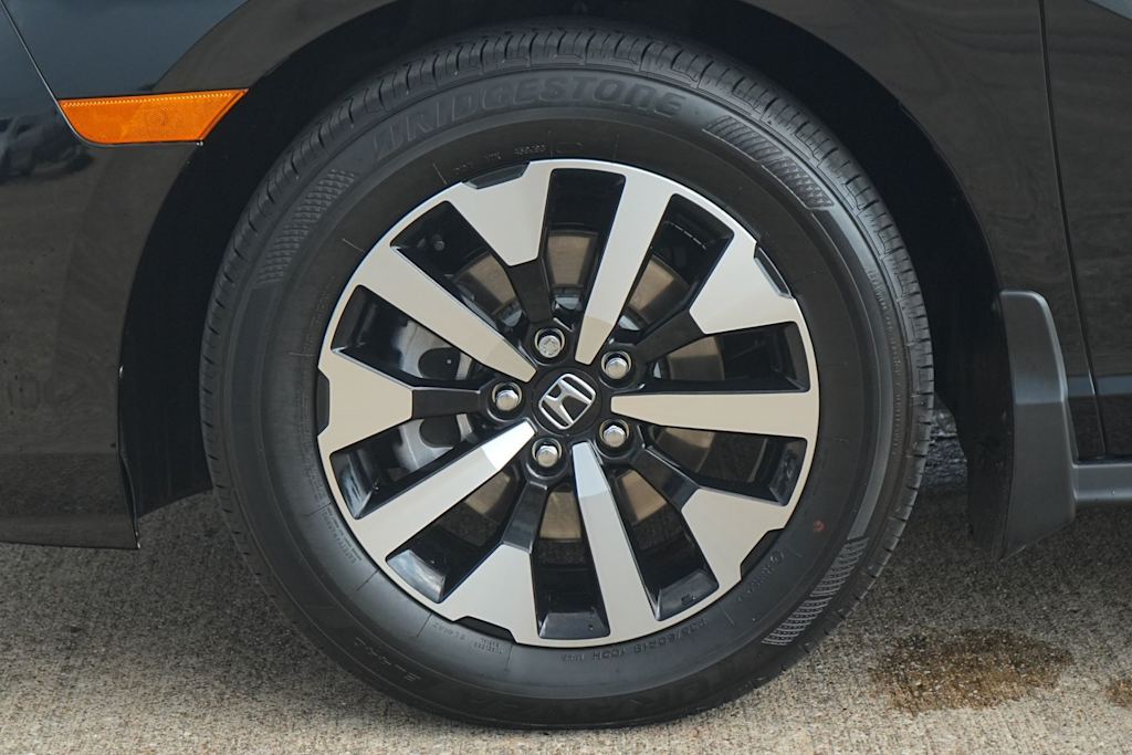 Thumbnail: 2026 Honda Odyssey - 8