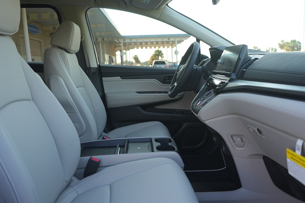 Thumbnail: 2026 Honda Odyssey - 12