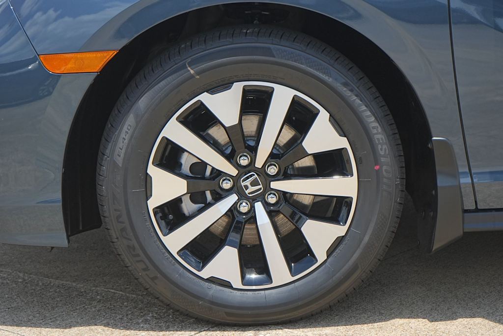Thumbnail: 2026 Honda Odyssey - 8