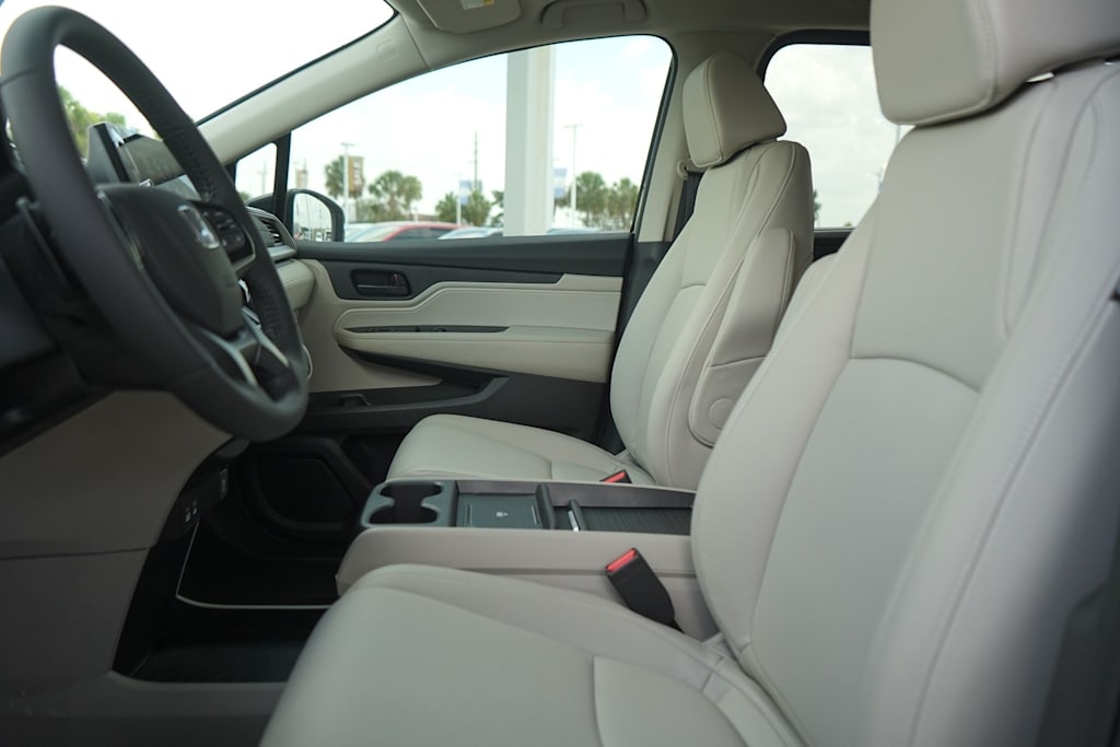 Thumbnail: 2026 Honda Odyssey - 11