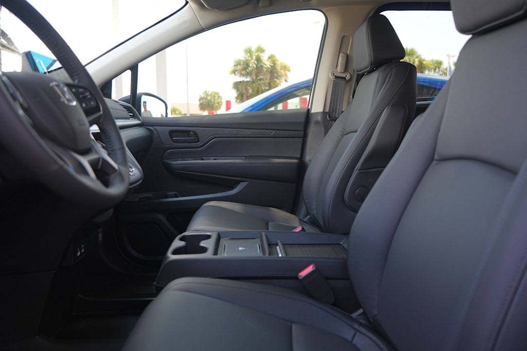 Thumbnail: 2026 Honda Odyssey - 11