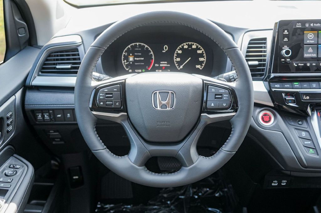 Thumbnail: 2026 Honda Odyssey - 14