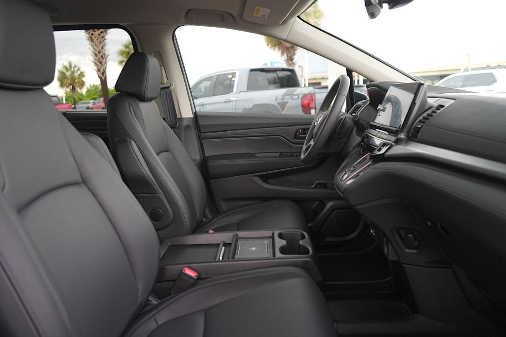 Thumbnail: 2026 Honda Odyssey - 12
