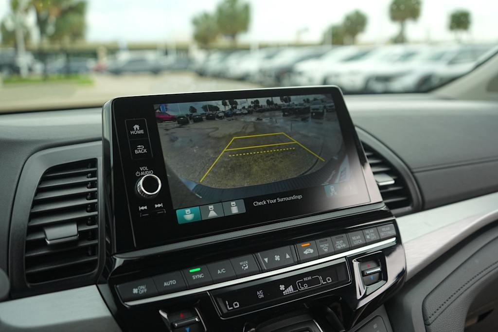 Thumbnail: 2026 Honda Odyssey - 25