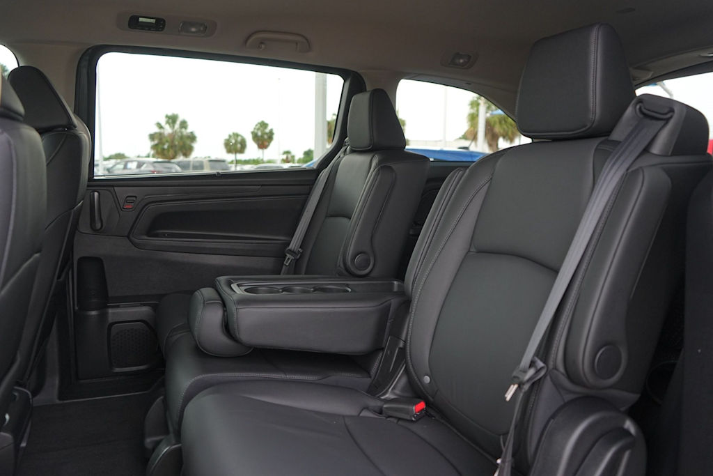 Thumbnail: 2026 Honda Odyssey - 21
