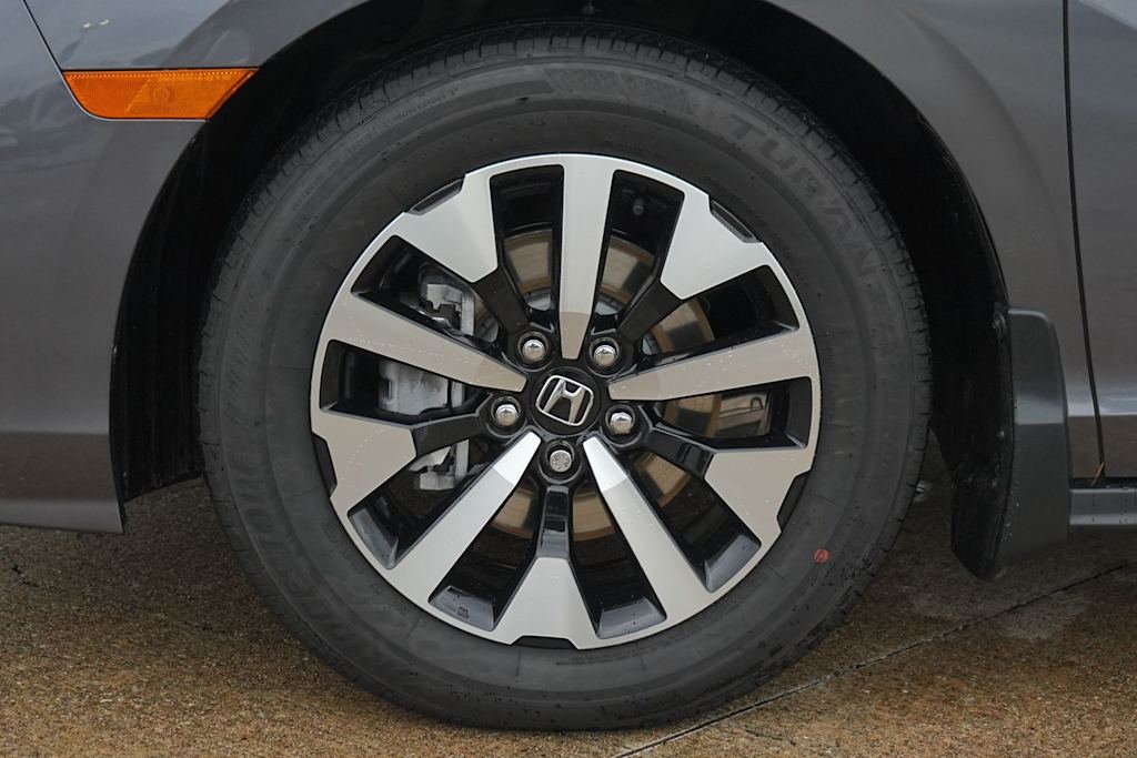 Thumbnail: 2026 Honda Odyssey - 8