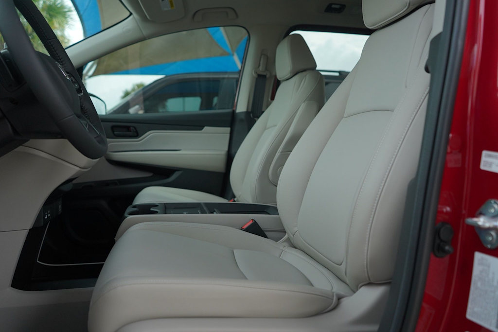 Thumbnail: 2026 Honda Odyssey - 11