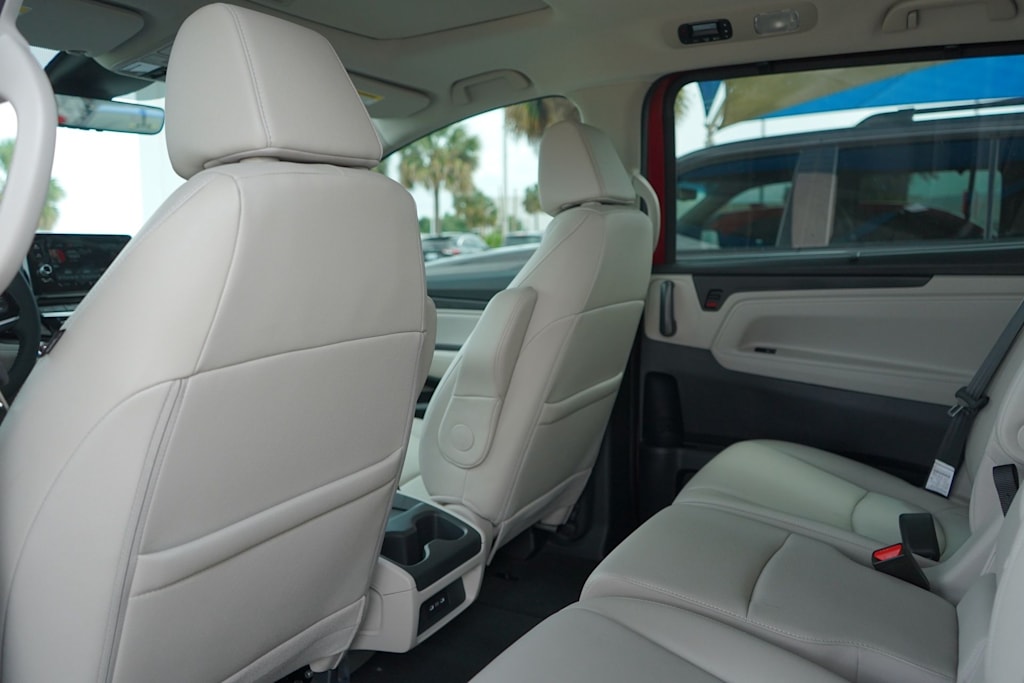 Thumbnail: 2026 Honda Odyssey - 13
