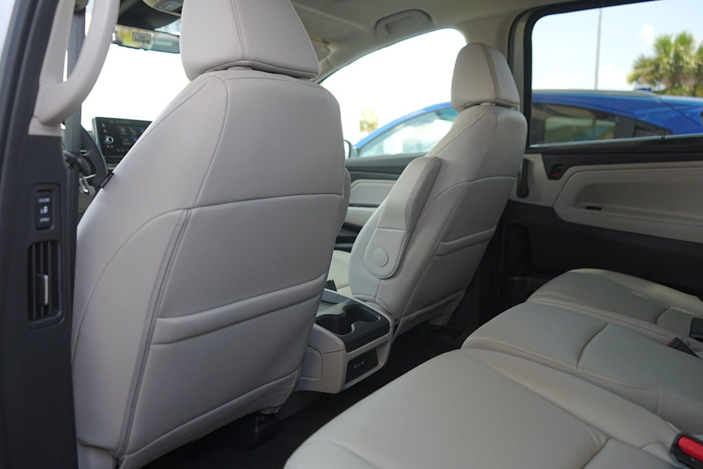 Thumbnail: 2026 Honda Odyssey - 13