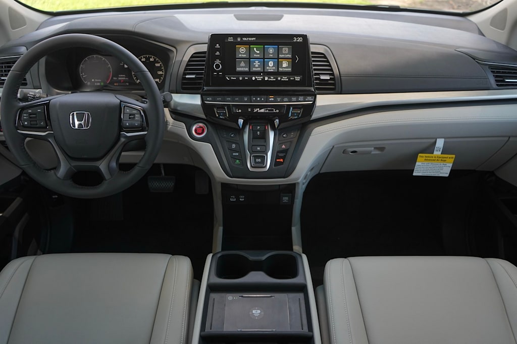Thumbnail: 2026 Honda Odyssey - 10
