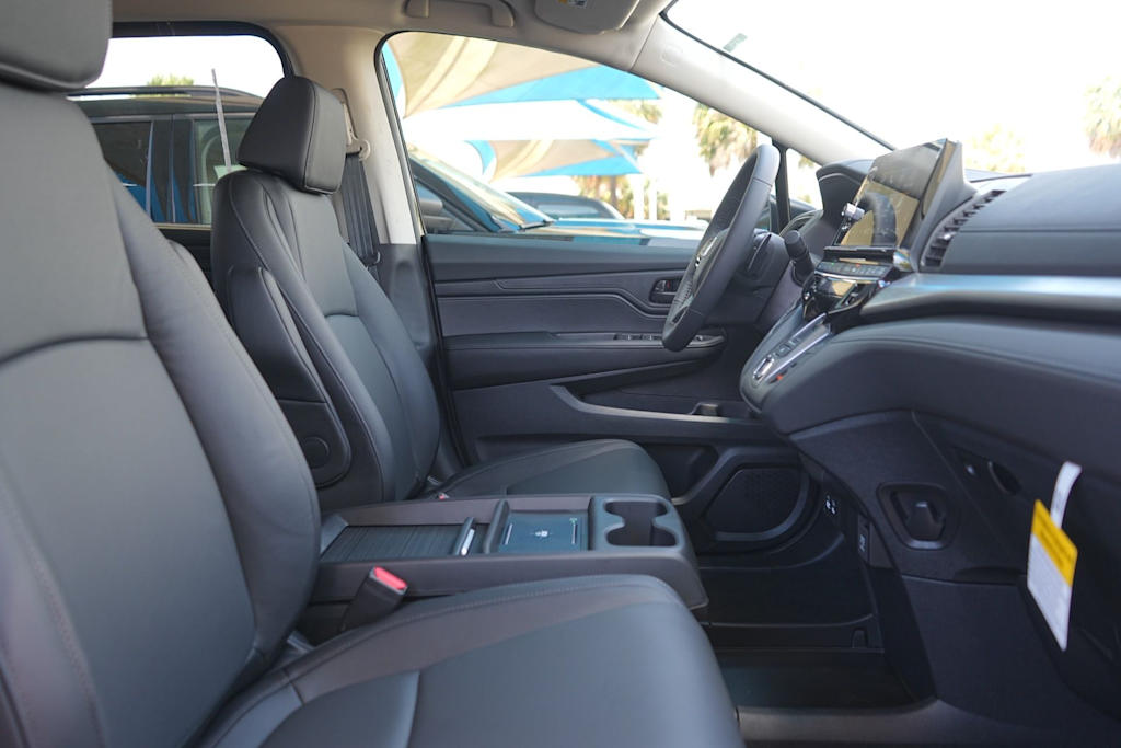 Thumbnail: 2026 Honda Odyssey - 12