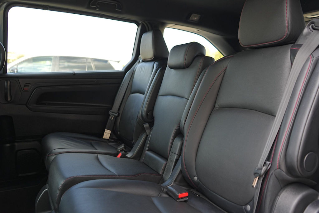 Thumbnail: 2023 Honda Odyssey - 21