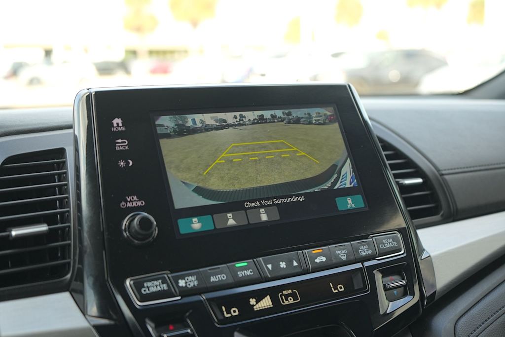 Thumbnail: 2023 Honda Odyssey - 25