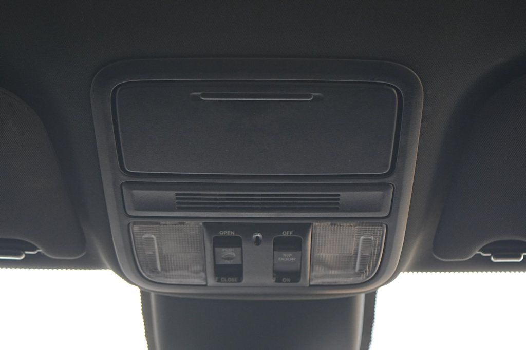 Thumbnail: 2023 Honda Odyssey - 26