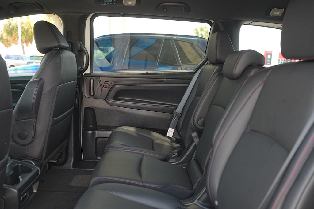 Thumbnail: 2023 Honda Odyssey - 20