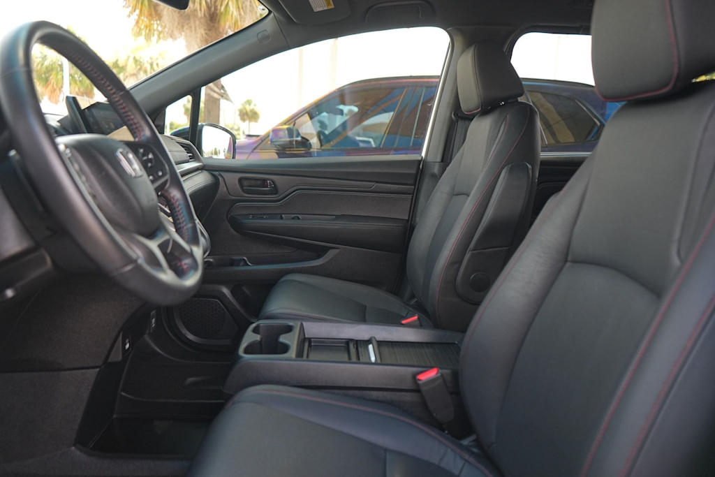 Thumbnail: 2023 Honda Odyssey - 11