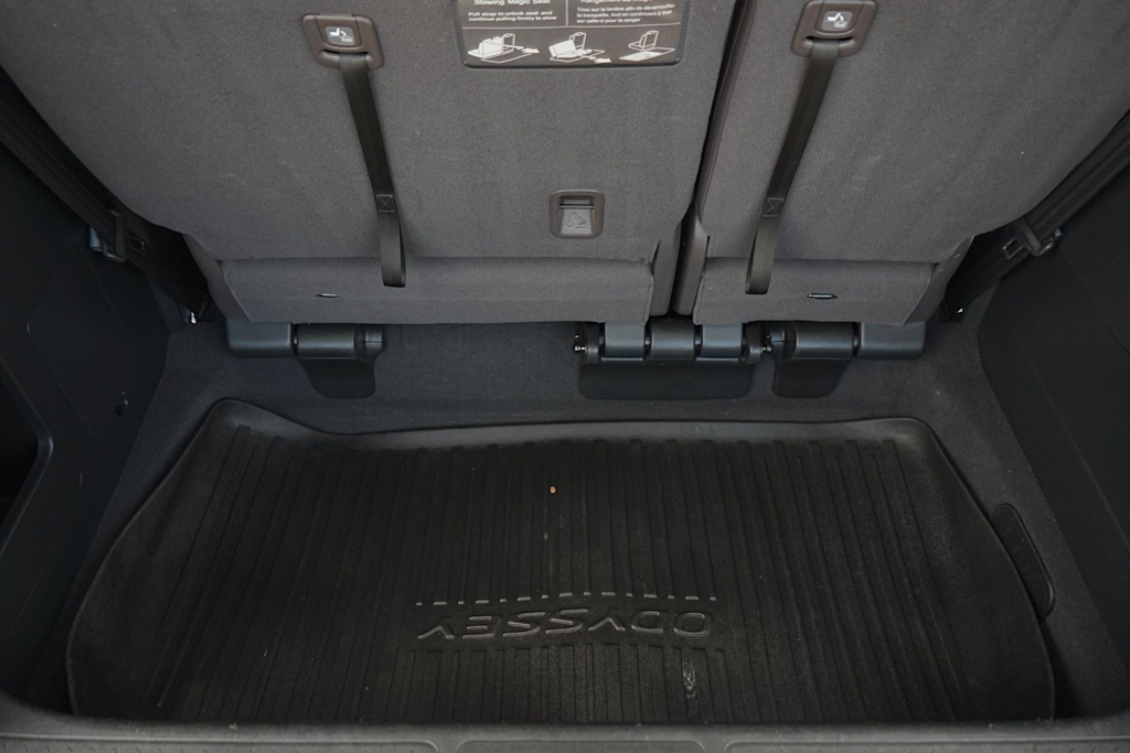 Thumbnail: 2020 Honda Odyssey - 17