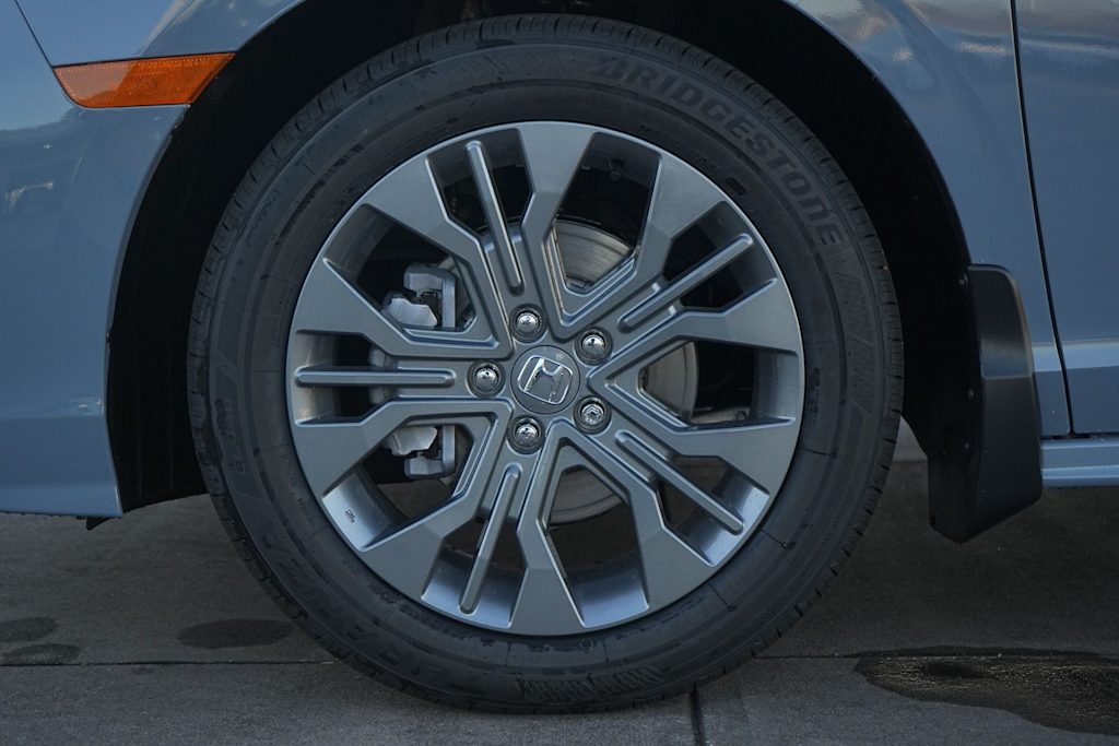 Thumbnail: 2026 Honda Odyssey - 8