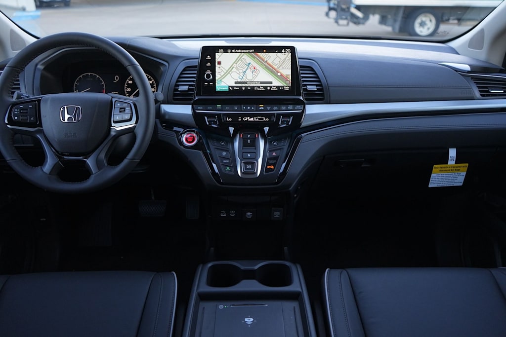 Thumbnail: 2026 Honda Odyssey - 10