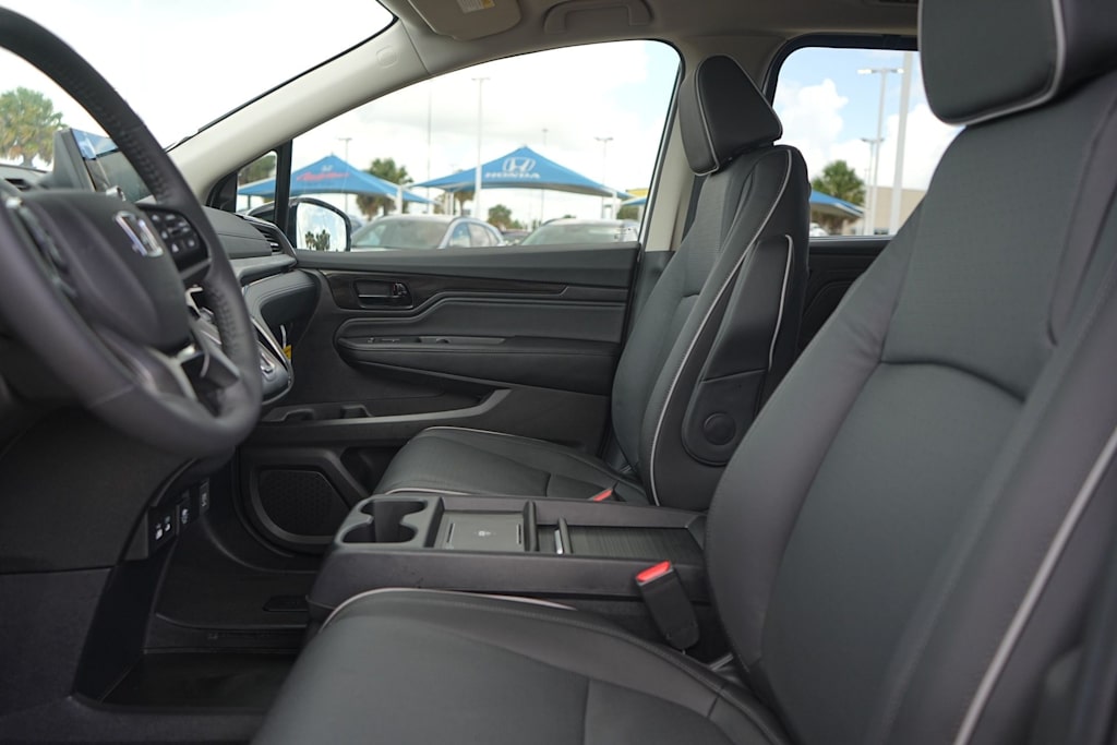 Thumbnail: 2026 Honda Odyssey - 10